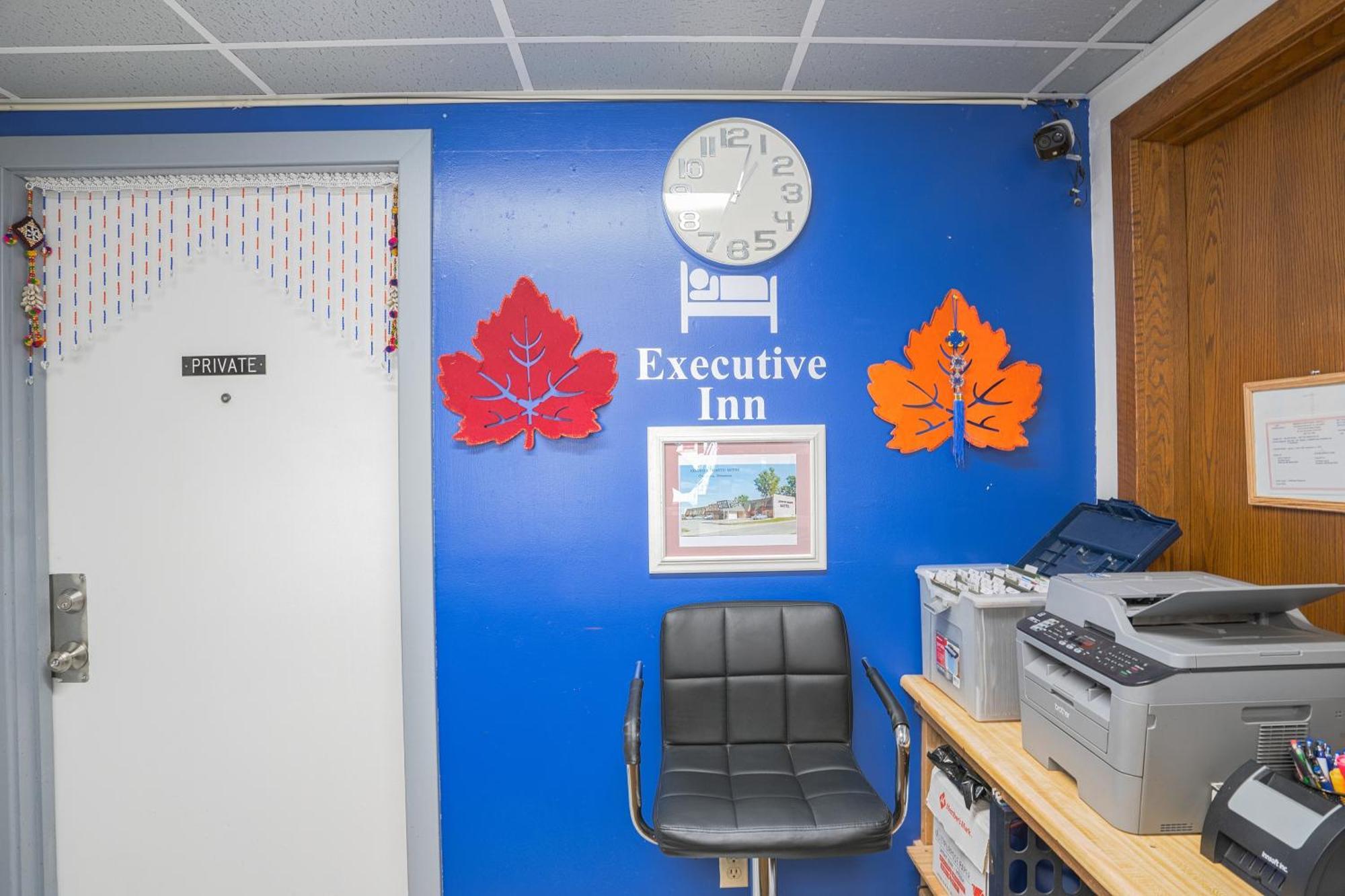 Executive Inn By Belvilla Owatonna Hwy 35 Esterno foto